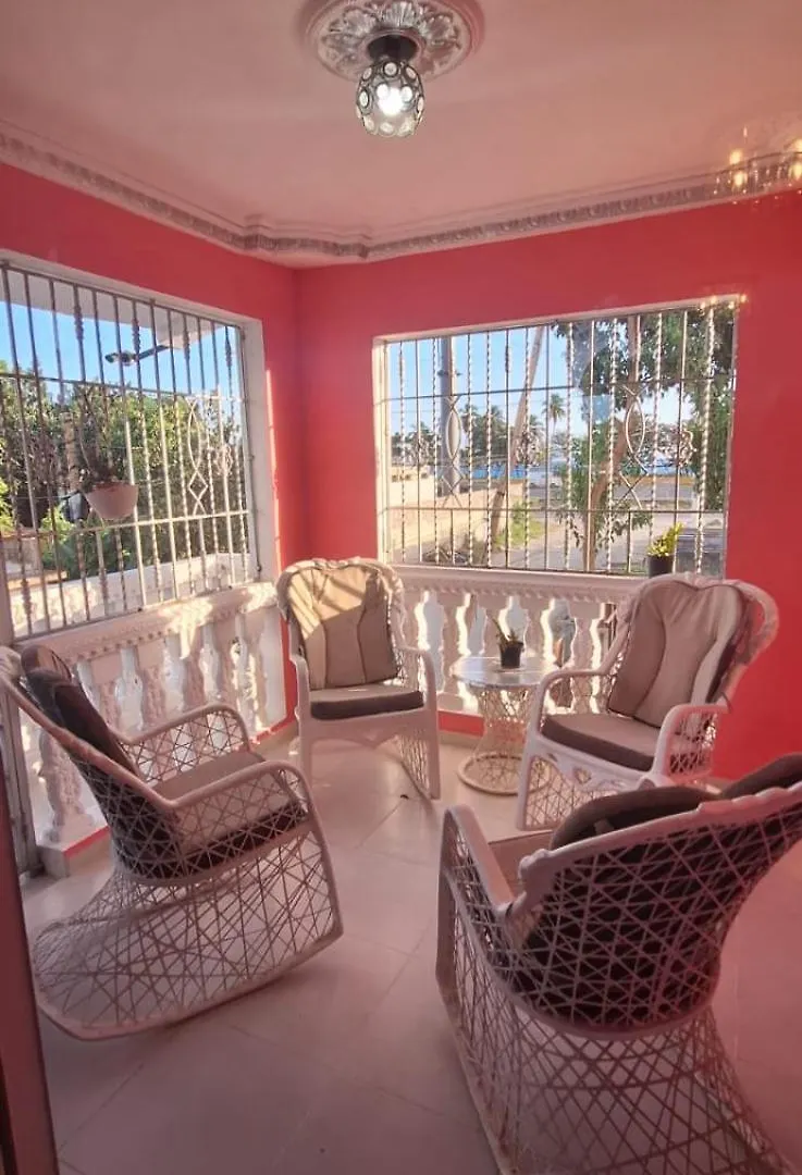 Sandra House Santo Domingo